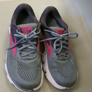 Brooks Anthem Running Shoes